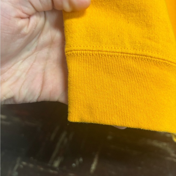 Unisex Y2k 2000s Yellow university of  Michigan go blue Men sweatshirt small - Picture 6 of 7